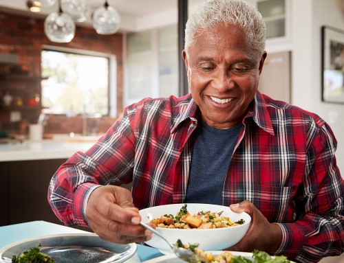 How to Provide Nutritious Balanced Meals for Seniors (Bonus Recipe Included!)